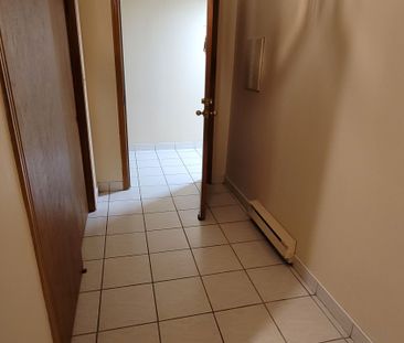 For Lease - 7116 MCLEOD Road Unit# 101, Niagara Falls, Ontario - Photo 1