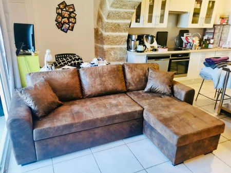 APPARTEMENT T3 EN DUPLEX AVEC COUR ET STATIONNEMENT - Photo 5