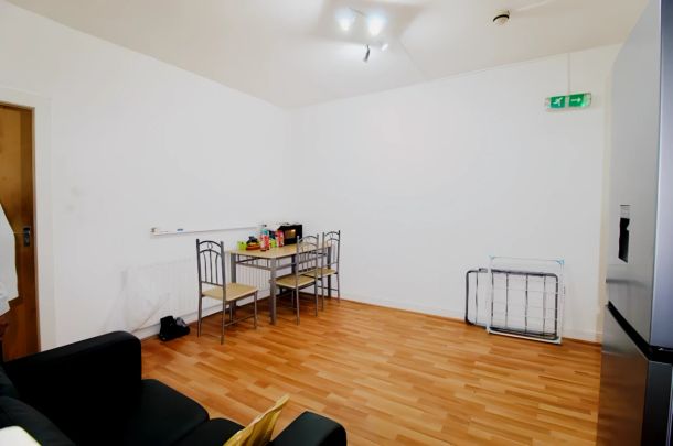 3 Bed 1 Bath - Photo 1