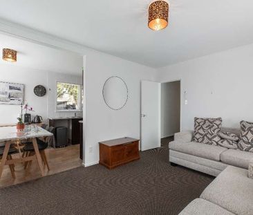 Three bedroom home in Manurewa! - Photo 1