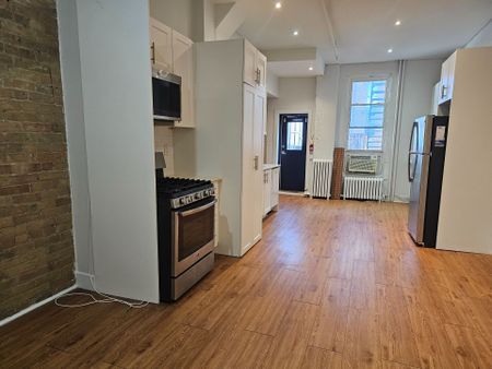 For Lease - 437 Spadina Avenue Unit# 2, Toronto, Ontario - Photo 2