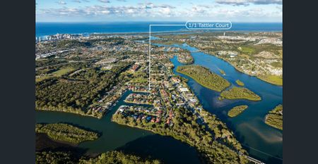 Spacious Waterfront Living - Photo 3