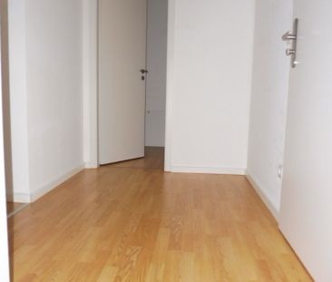 Perfekte Singlewohnung mit Einbauküche in zentraler Lage! - Photo 4