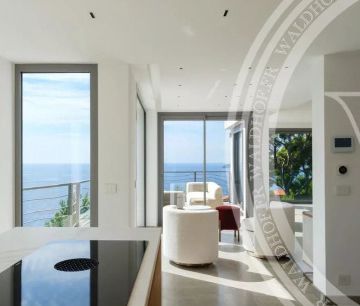 Villa • Cap-d'Ail - Photo 1