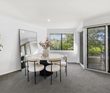 A Contemporary Beachside Townhouse - 250m to the Surf! - Photo 1