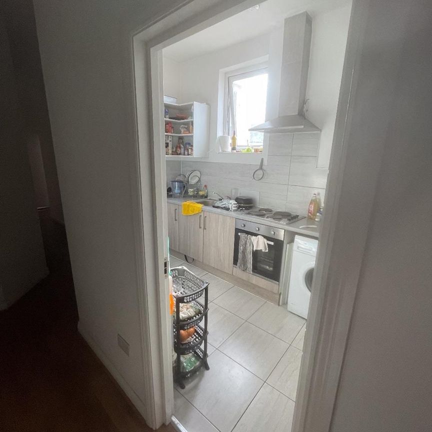 Room in a Shared Flat, Philip Lane, N15 - Photo 1