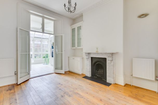 Chalcot Road, Primrose Hill, London, NW1 8LP - Photo 1