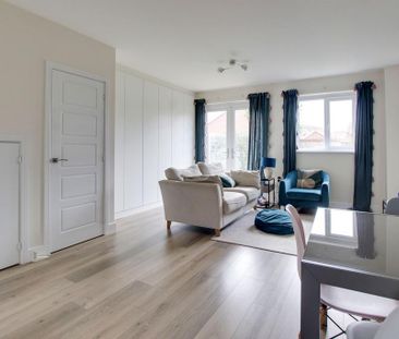 2 bedroom end of terrace house to rent - Photo 3