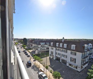 Ongemeubeld appartement met 2 slaapkamers gelegen het Zoute! - Foto 2