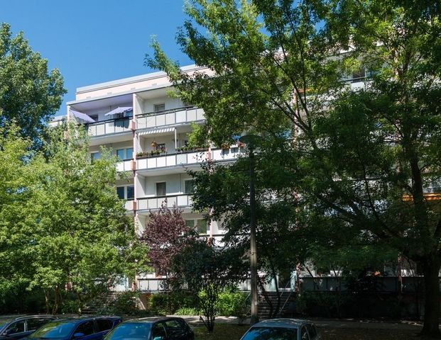 Bernburger Straße 10, 12689 Berlin - Foto 1