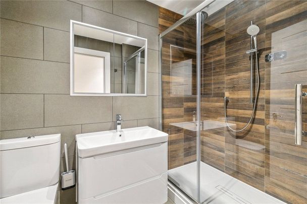 Addisland Court, Holland Park, W14 - Photo 1