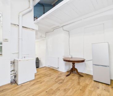 1 bedroom semi-detached bungalow to rent - Photo 1