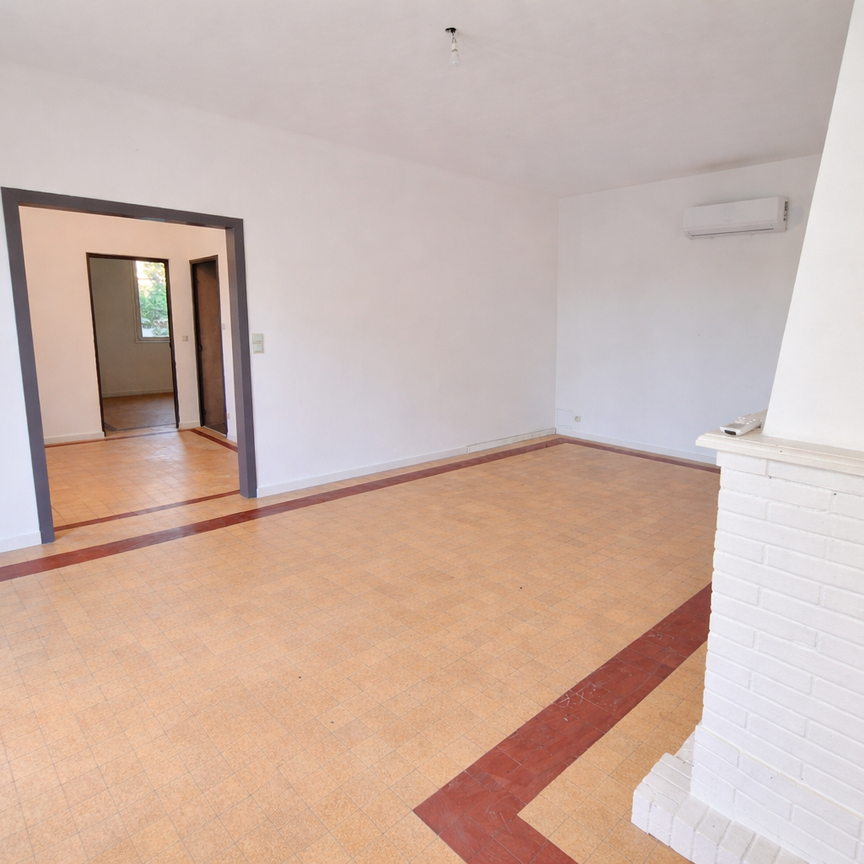 Location Maison 3 pièces 90m² SIX FOURS LES PLAGES 83140 - Photo 1