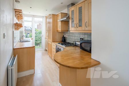 3 bedroom apartment to rent - Photo 2