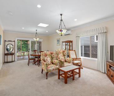 Tidy Home in Unbeatable Location! - Photo 1