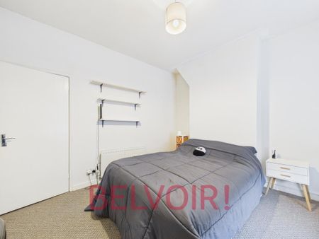 2 bedroom semi-detached house to rent - Photo 4