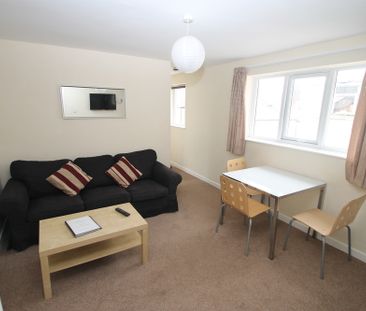 3 Bedroom | 12 Hastings Street, Top Floor Flat, PL1 5BA - Photo 1