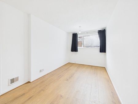 2 bedroom maisonette to rent - Photo 3