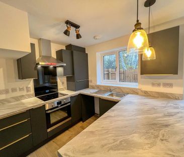 3 bedroom terraced house to rent - Photo 6