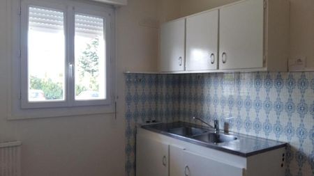 Location Appartement 3 pièces 71m² CHAMBRAY LES TOURS 37170 - Photo 2