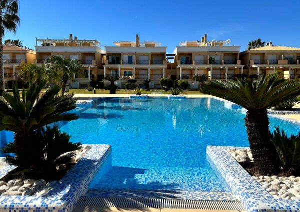 Apartamento de alquiler en Polígon Oliva Nova 2, Oliva Nova