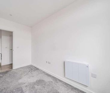 London Road, Staines-upon-thames, TW18 - Photo 5