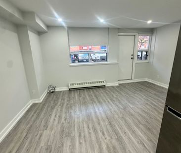For Lease - 15 Walmer Road Unit# 105, Toronto, Ontario - Photo 1