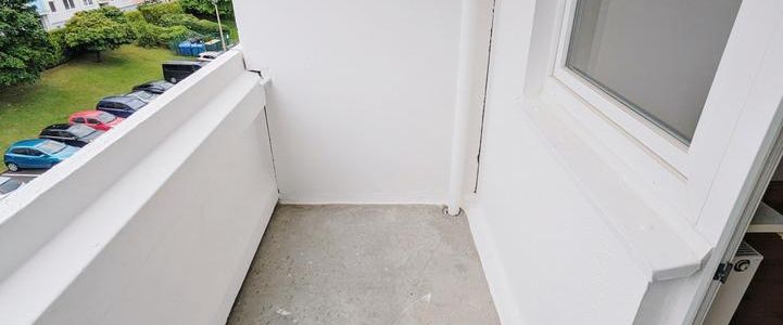 ++ gemütliche, neue 3-Raum Wohnung mit Balkon - beste Wohnlage in Limbach-Oberfrohna ++ - Foto 1