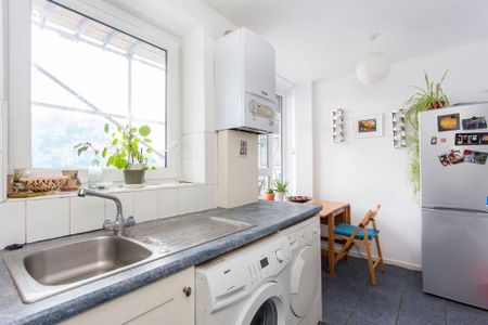 1 bedroom flat to rent - Photo 4