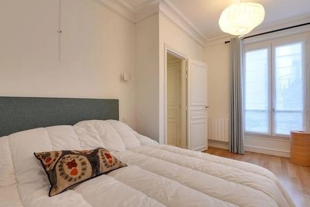 Appartement à louer à Paris 8Ème - Photo 3