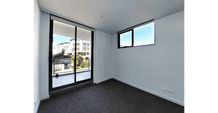 Modern 3-Bedroom Plus Study Apartment - Photo 3