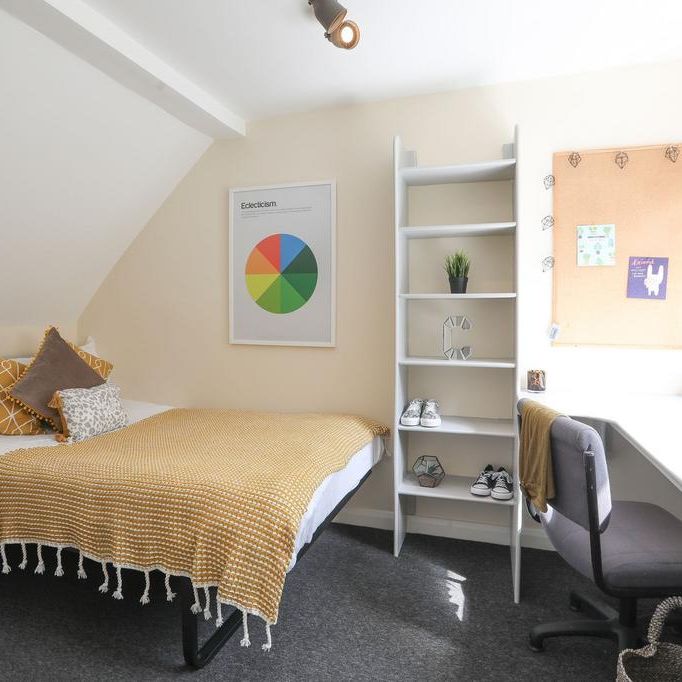 9 bedroom house to rent - Photo 1