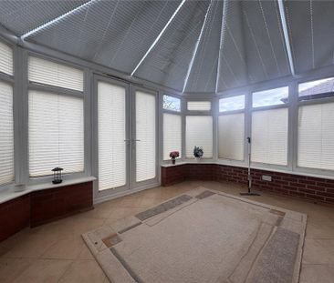 2 bedroom semi-detached house to rent - Photo 4