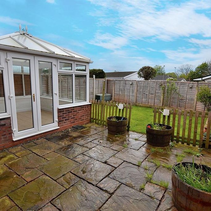 4 bedroom detached house to rent - Photo 1