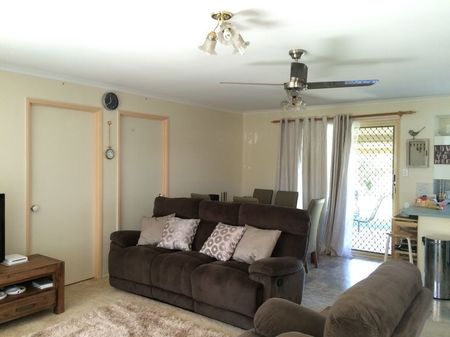 Caboolture - Photo 2