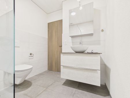 Loft moderne et rénové à Bôle avec charme, vue et ensoleillement - Photo 5