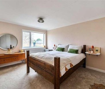 Mount Felix, Walton On Thames, Surrey, KT12 - Photo 5