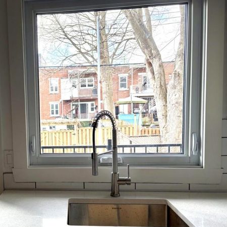 5 1/2 - Montréal (La Petite-Patrie) - 1 895 $/mois - Photo 4