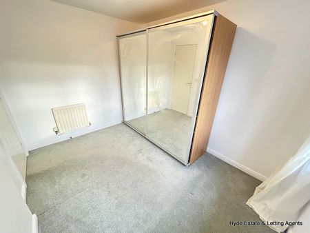 Greendale Drive, Radcliffe, Bury, M26 1UE - Photo 4