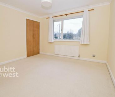 3 bedroom semi-detached house to rent - Photo 5