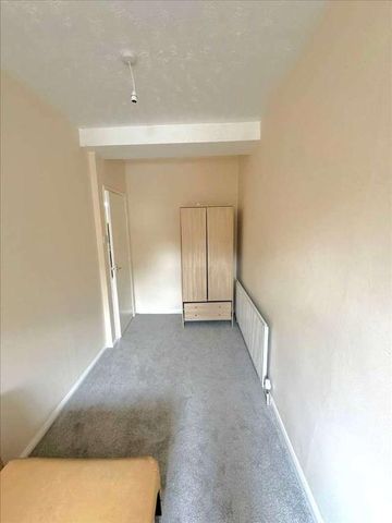 Commercial Road, East London, E1 - Photo 3