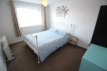 2 Bedroom Flat - First Floor - Photo 5