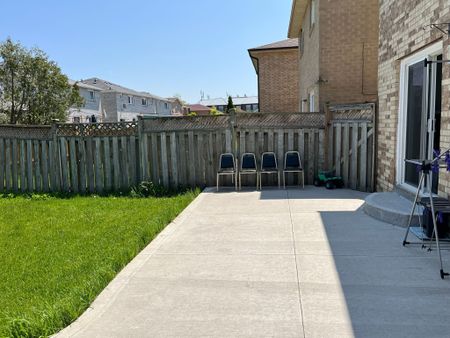 For Lease - 19 Muskoka Street, Brampton, Ontario - Photo 3