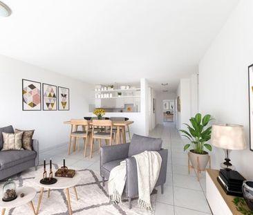 Living is creating a small oasis - Photo 3