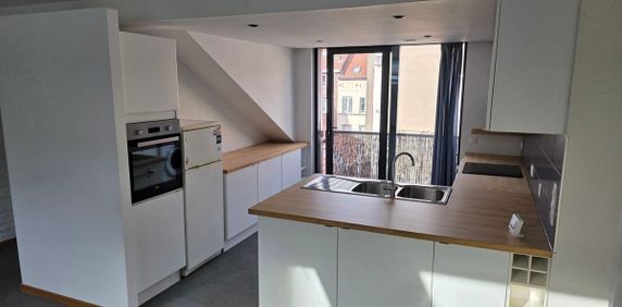 Appartement te huur in Sint-Gillis voor € 1.100 met 2 slaapkamers - Photo 2