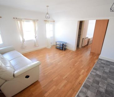 Studio to rent - Photo 6