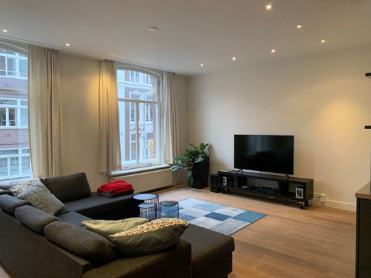 Appartement te huur: Pieter Cornelisz. Hooftstraat 55-2 1071 BN Amsterdam - Photo 1