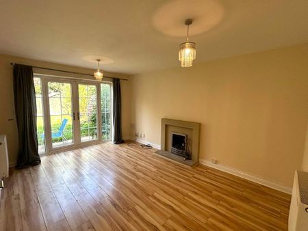 4 bedroom detached house to rent - Photo 3