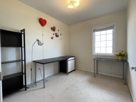 For Lease - 2171 Fiddlers Way Unit# 32, Oakville, Ontario - Photo 3