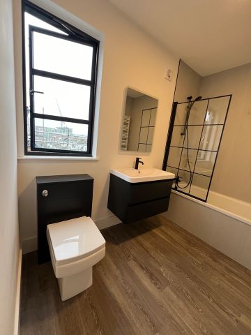 3 Bed Penthouse, Dubarry House, BN3 - Photo 5